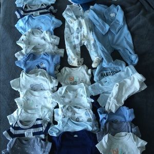 Preemie baby boy clothes 25 pieces